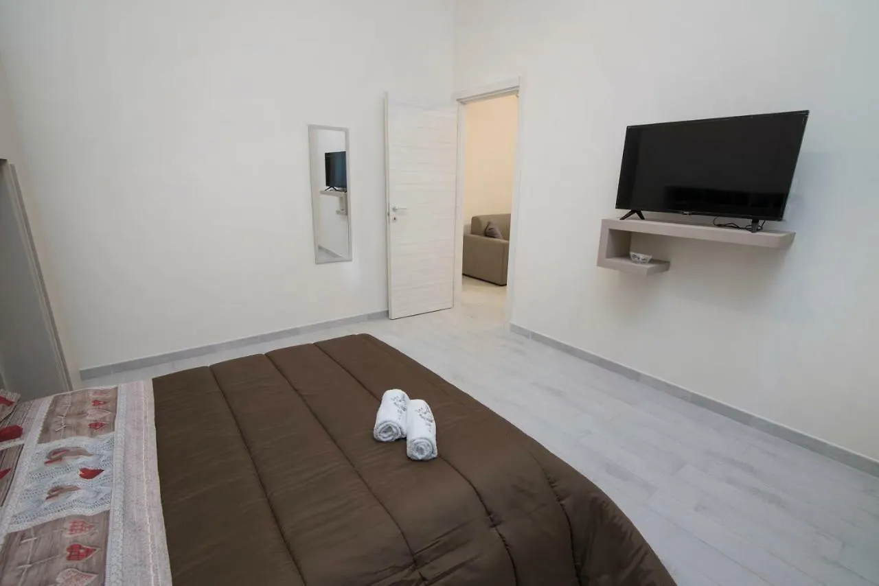 Leonard Casa Vacanza Riposto Holiday home